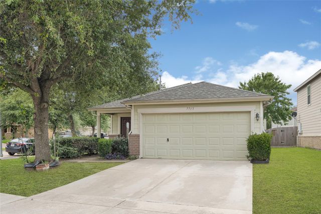 7715 Sagemark Ridge Drive, Cypress, TX 77433