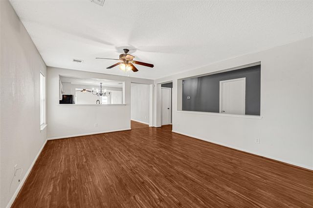 7715 Sagemark Ridge Drive, Cypress, TX 77433