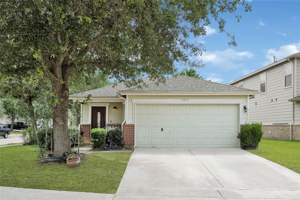 7715 Sagemark Ridge Drive, Cypress, TX 77433