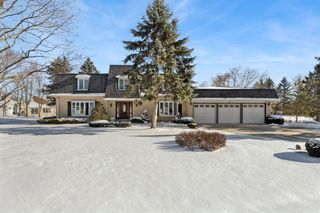 504 Rue Chamonix, Deer Park, IL 60010