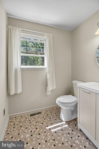 3033 TAFT RD, Norristown, PA 19403