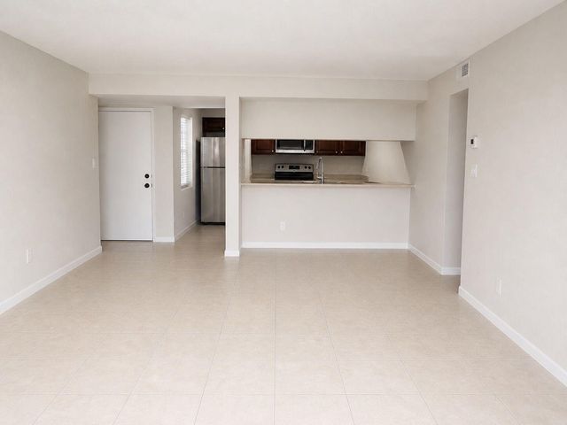 2730 Forest Hills Boulevard 104, Coral Springs, FL 33065