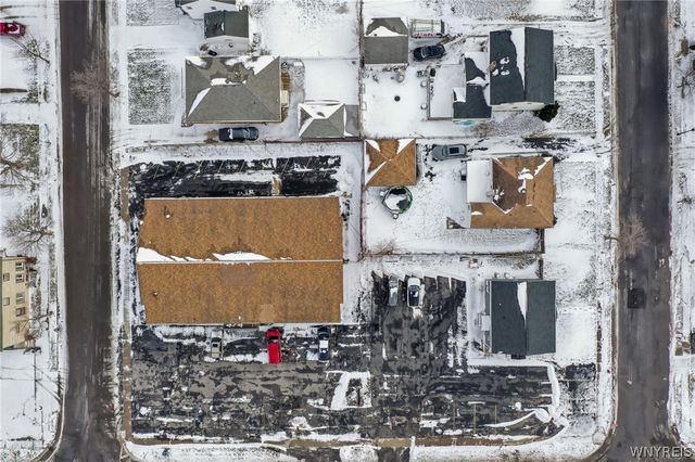 2939 Elmwood Avenue, Tonawanda, NY 14217