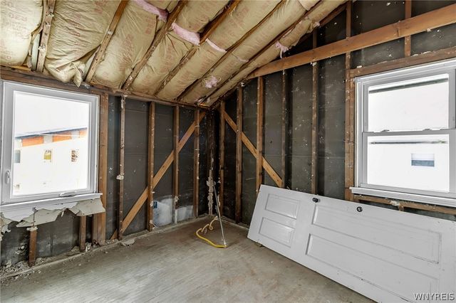 2939 Elmwood Avenue, Tonawanda, NY 14217