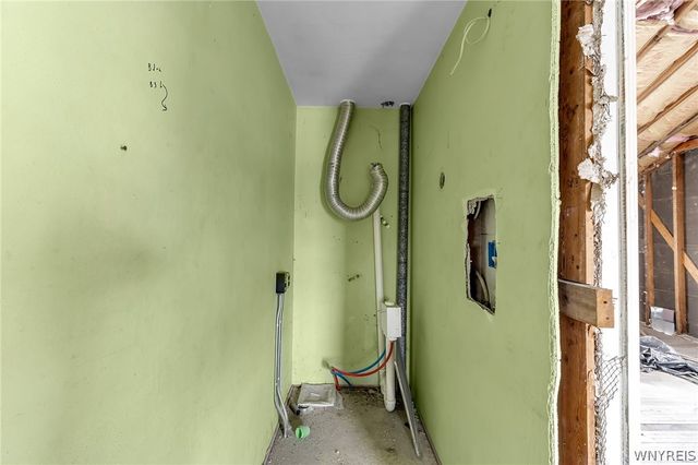 2939 Elmwood Avenue, Tonawanda, NY 14217