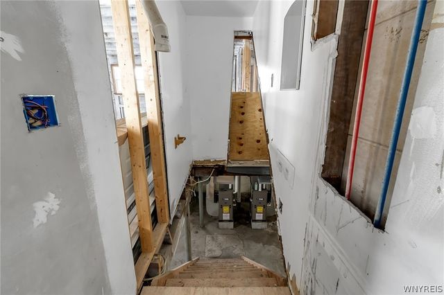 2939 Elmwood Avenue, Tonawanda, NY 14217