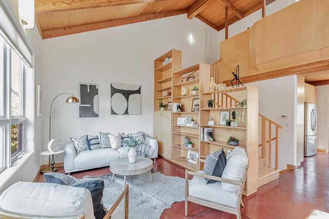 455 Florence Ave, Sebastopol, CA 95472