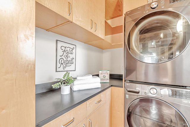 455 Florence Ave, Sebastopol, CA 95472