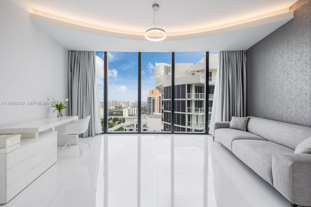 18555 Collins Avenue 2805, Sunny Isles Beach, FL 33160