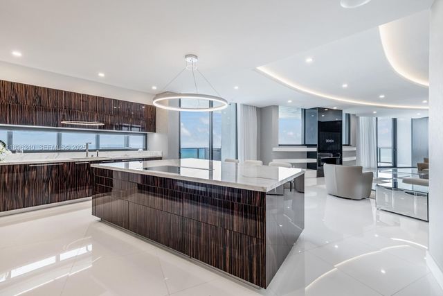 18555 Collins Avenue 2805, Sunny Isles Beach, FL 33160