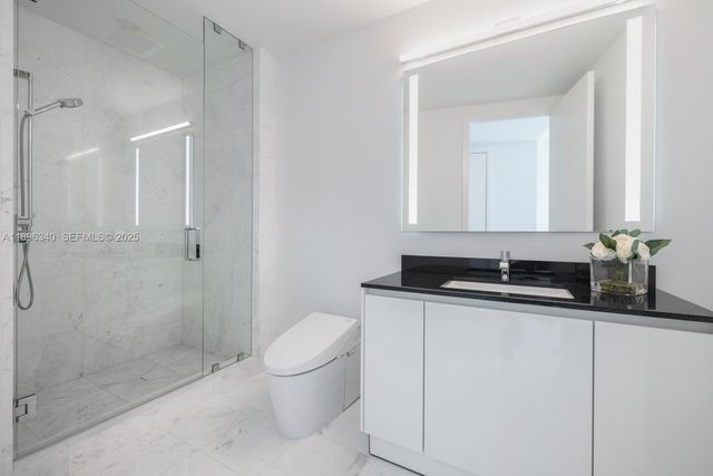 18555 Collins Avenue 2805, Sunny Isles Beach, FL 33160