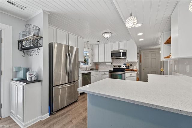 116 Lawson DR, Yorktown, VA 23693