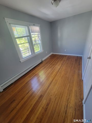 260 Pine Street 3, Waterbury, CT 06710