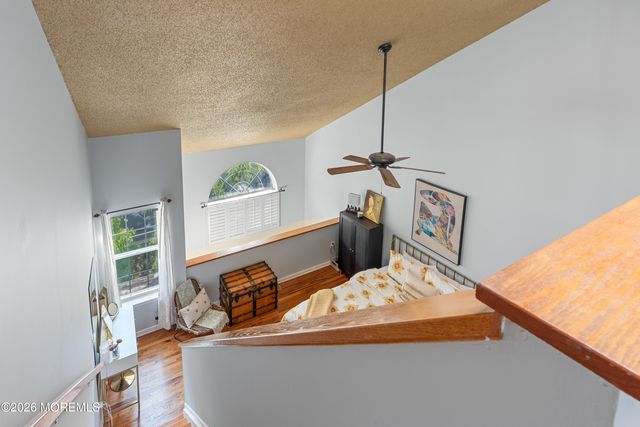49 Richmond Court, Tinton Falls, NJ 07712
