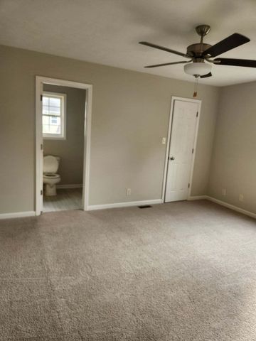 318 Reeves Ct, Springfield, TN 37172