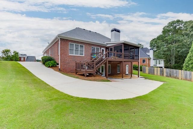 995 Lewis Ridge Circle, Lawrenceville, GA 30045