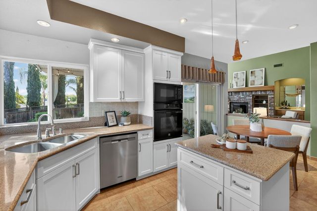 2560 Solano Rd, Cameron Park, CA 95682