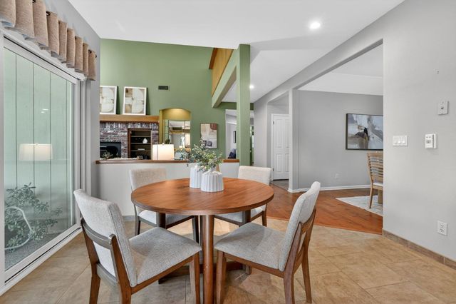 2560 Solano Rd, Cameron Park, CA 95682