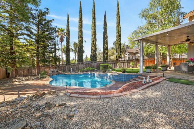 2560 Solano Rd, Cameron Park, CA 95682