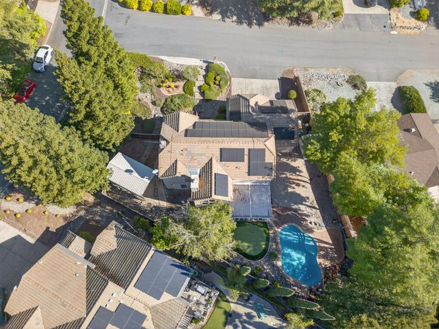 2560 Solano Rd, Cameron Park, CA 95682