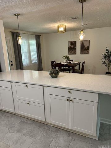 2809 E Cleland Road, Cabot, AR 72023