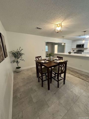 2809 E Cleland Road, Cabot, AR 72023