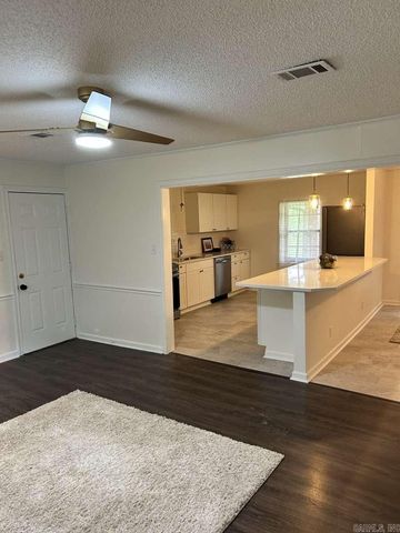 2809 E Cleland Road, Cabot, AR 72023