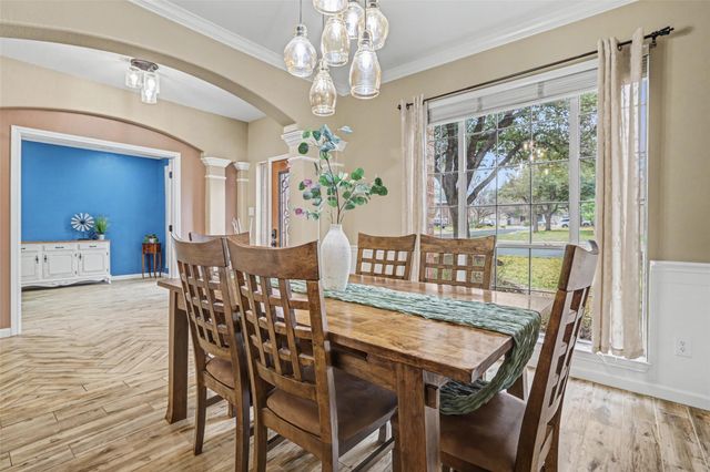 16008 BRAESGATE DR, Austin, TX 78717