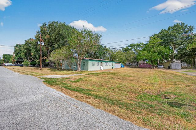 2601 3rd Street, Rosenberg, TX 77471