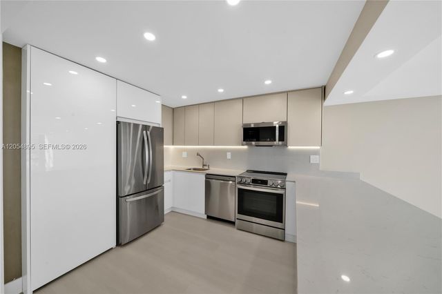 1865 Brickell Ave A606, Miami, FL 33129