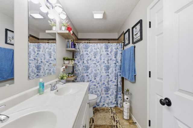 1372 Desoto Street, Saint Paul, MN 55130