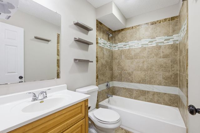 1372 Desoto Street, Saint Paul, MN 55130