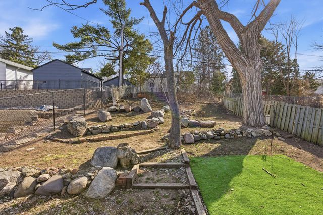 1372 Desoto Street, Saint Paul, MN 55130