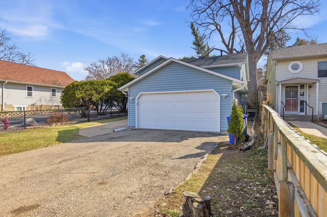 1372 Desoto Street, Saint Paul, MN 55130