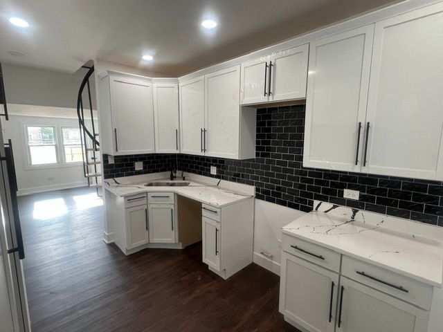 8423 S Carpenter Street, Chicago, IL 60620
