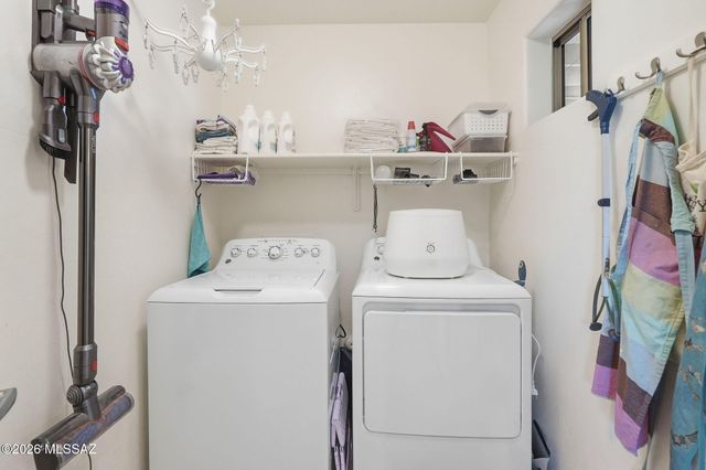 7858 S Galileo Lane, Tucson, AZ 85747