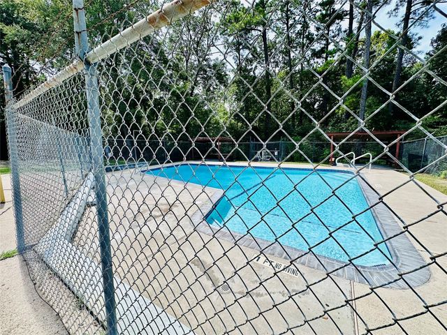 189 W Lakeview, Onalaska, TX 77360