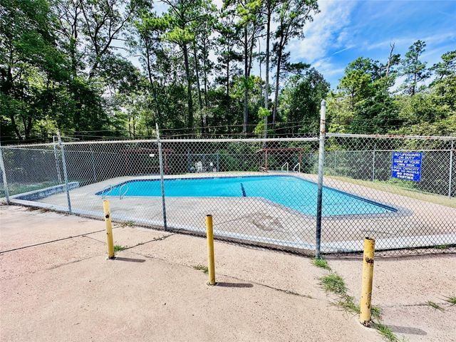 189 W Lakeview, Onalaska, TX 77360
