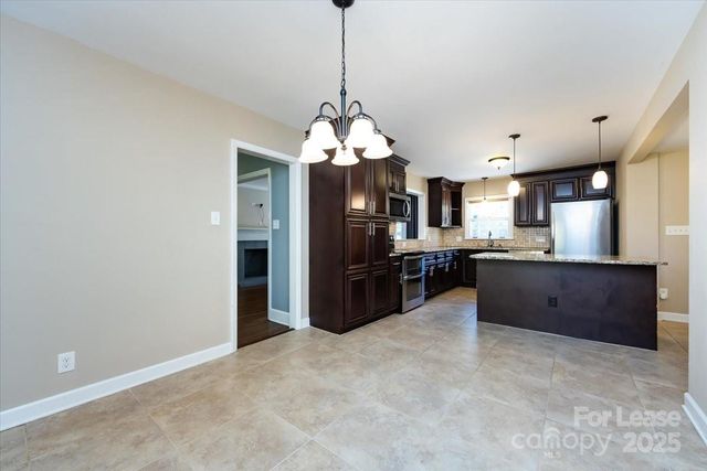 5400 Farmbrook Drive, Charlotte, NC 28210