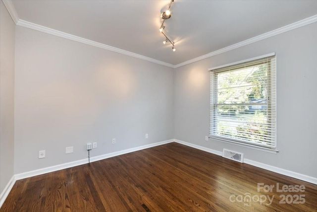 5400 Farmbrook Drive, Charlotte, NC 28210