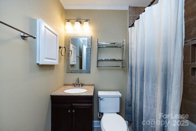 5400 Farmbrook Drive, Charlotte, NC 28210