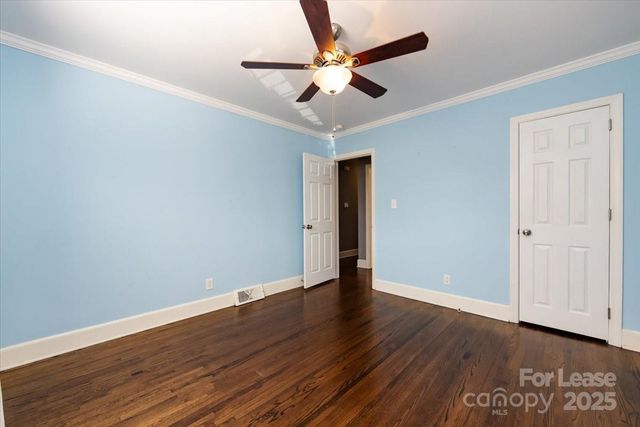 5400 Farmbrook Drive, Charlotte, NC 28210