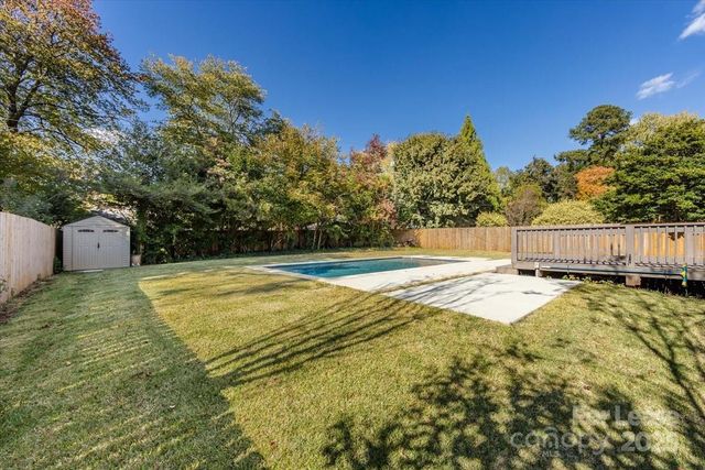 5400 Farmbrook Drive, Charlotte, NC 28210