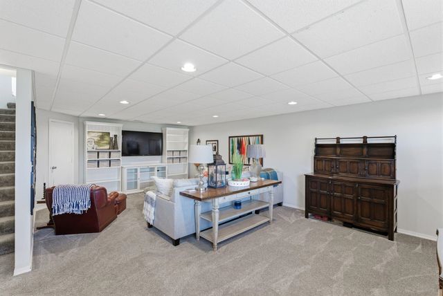 1922 N Beretta Ct, Andover, KS 67002