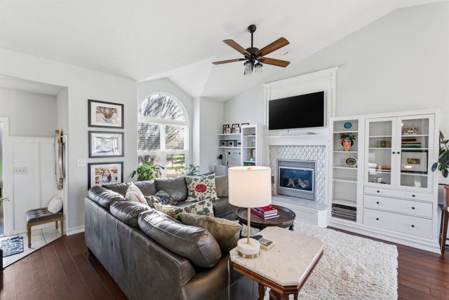 1922 N Beretta Ct, Andover, KS 67002