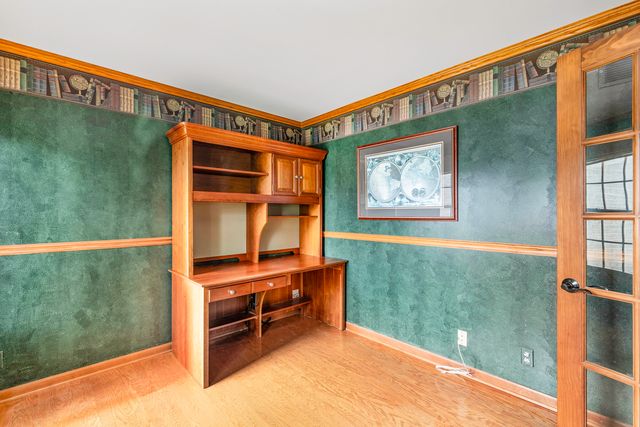 997 S Hampton Court, Aurora, IL 60506