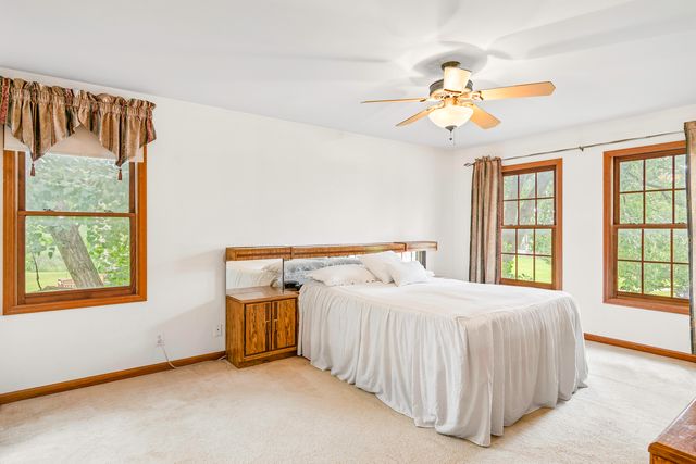 997 S Hampton Court, Aurora, IL 60506
