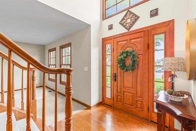 997 S Hampton Court, Aurora, IL 60506