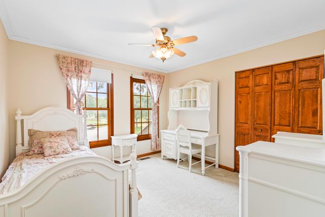 997 S Hampton Court, Aurora, IL 60506