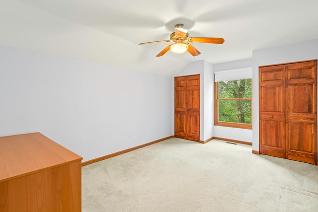 997 S Hampton Court, Aurora, IL 60506